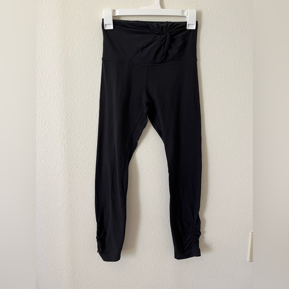 LuluLemon special edition align twist leggings